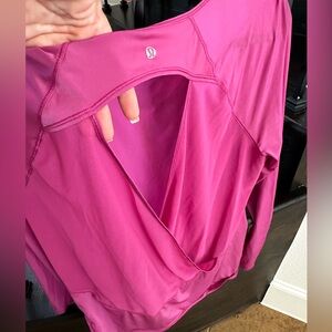 Lululemon top - cut out in back - L - Pink